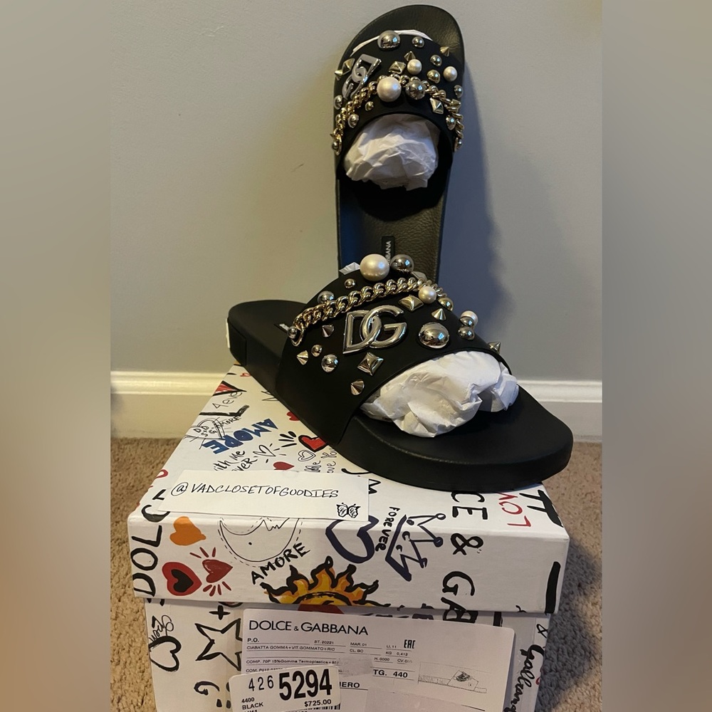 Dolce & Gabbana slides